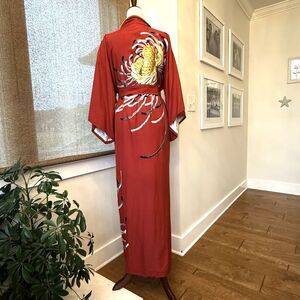 Vintage Authentic ICHI-FUJICO Silk Emboidered Japanese Kimono Robe Red Floral